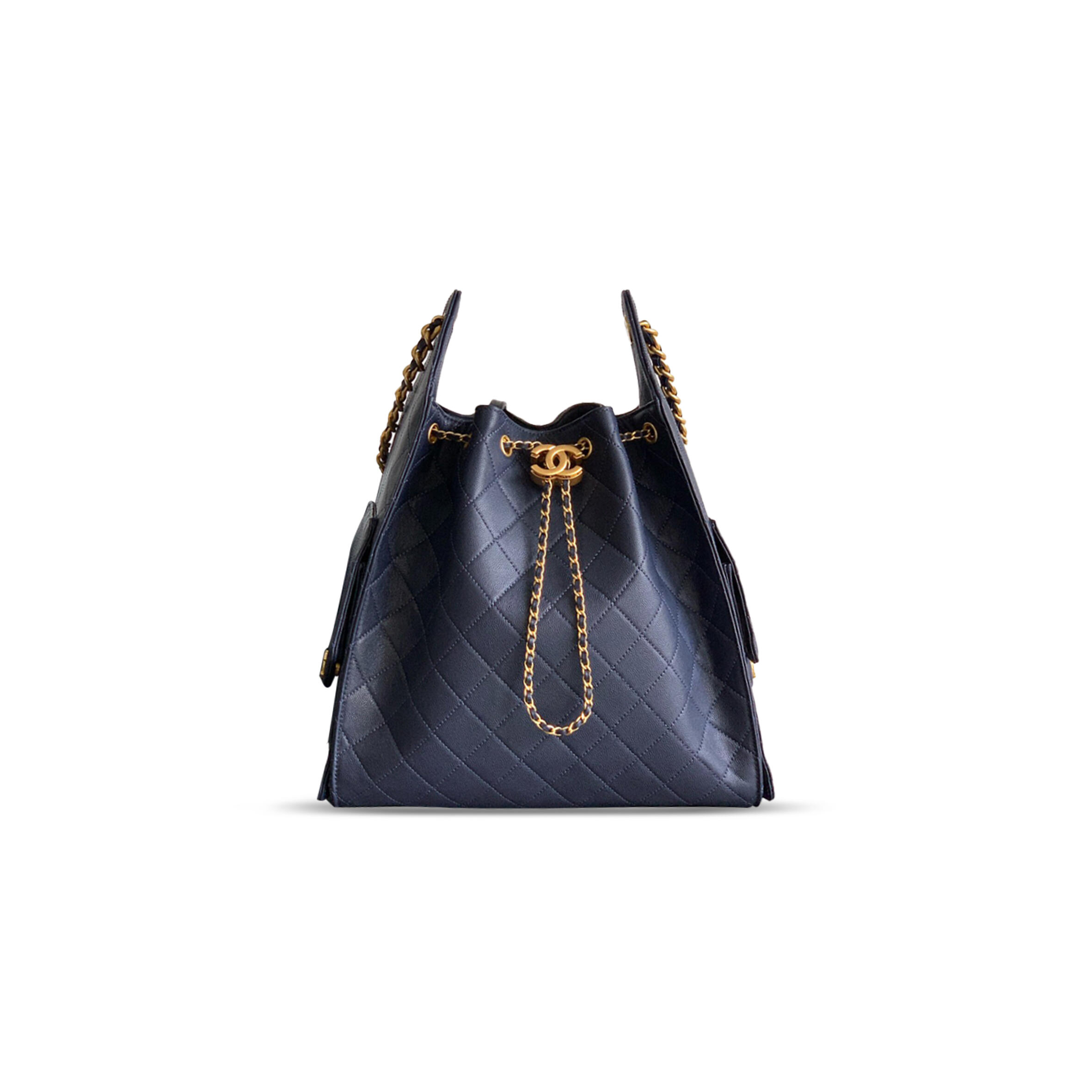 CHANEL 25 MEDIUM HANDBAG AS5311  (40*30*15cm)
